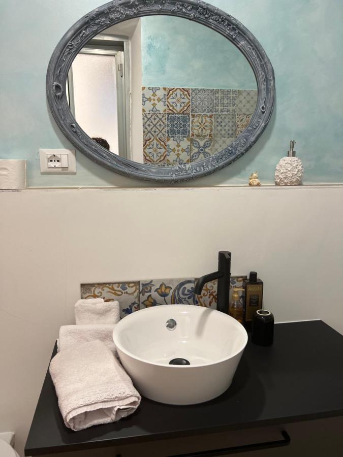 Alla Scalinata Del Teatro Rossetti Confort Suites Parcheggio Τεργέστη Εξωτερικό φωτογραφία