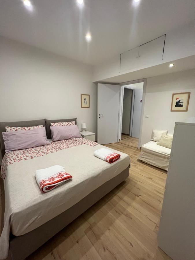 Alla Scalinata Del Teatro Rossetti Confort Suites Parcheggio Τεργέστη Εξωτερικό φωτογραφία