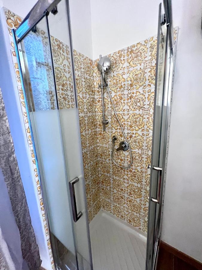 Alla Scalinata Del Teatro Rossetti Confort Suites Parcheggio Τεργέστη Εξωτερικό φωτογραφία