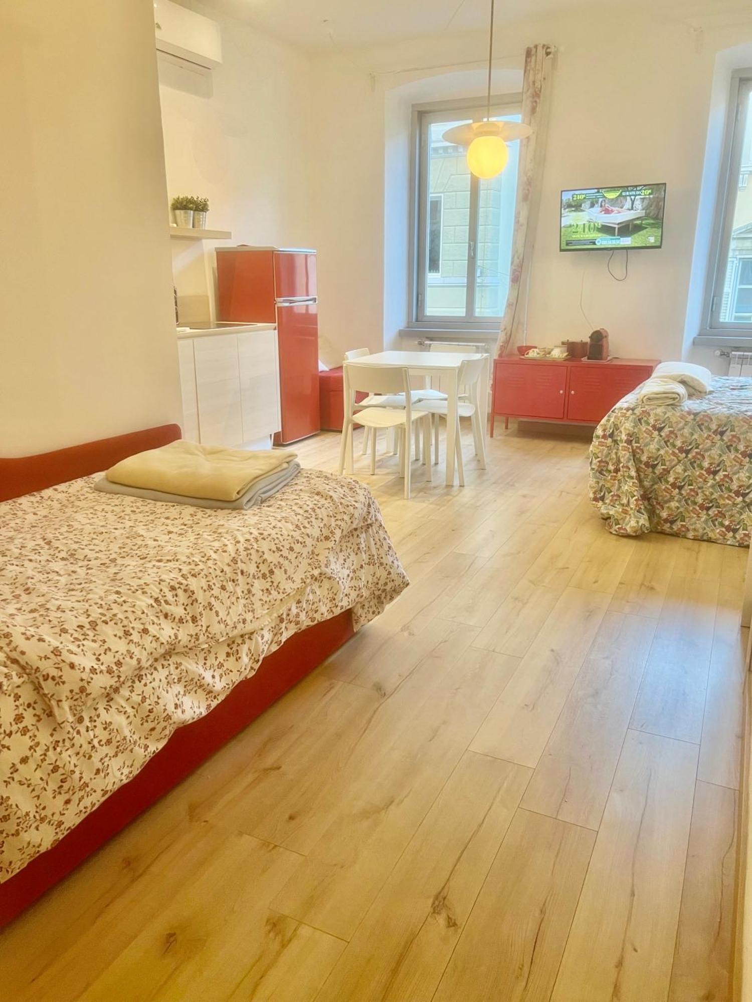 Alla Scalinata Del Teatro Rossetti Confort Suites Parcheggio Τεργέστη Εξωτερικό φωτογραφία